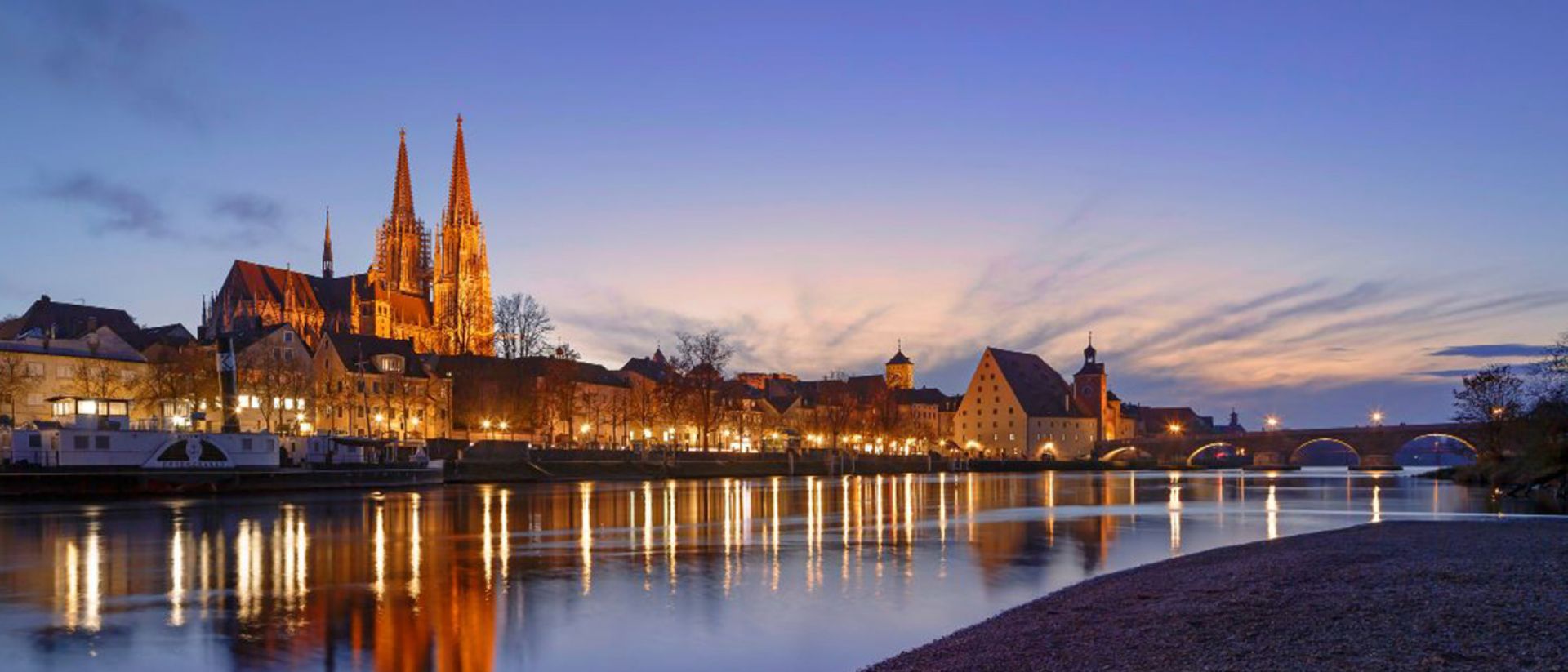 Tagesausflug nach Regensburg – Weihnachtszauber & Weltkulturerbe erleben